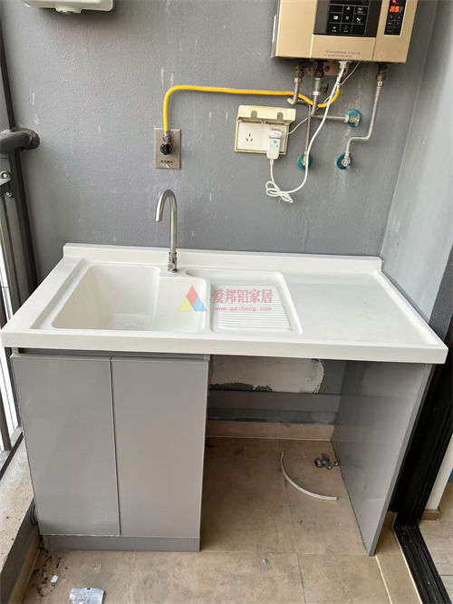 海上明月A10栋01户型单机柜【高级 隐边门】安装前后对比