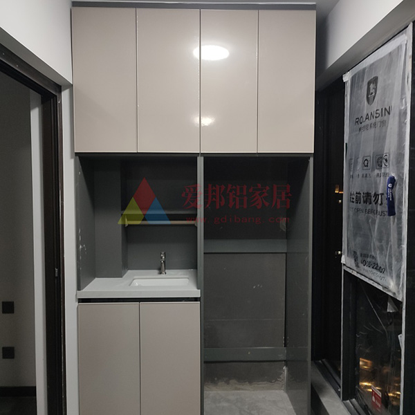 东悦湾23-01房 铝合金阳台双机柜有台面 高级灰柜体 肤感