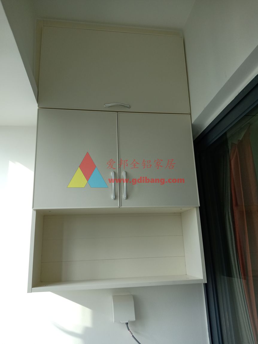 朗悦公馆A栋14户型   【肤感白】柜门柜体同色  上翻门 