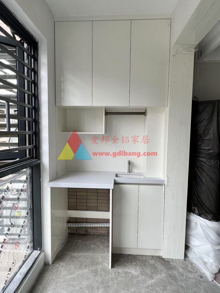 香海彼岸19-01 肤感白 铝合金阳台柜 石英石一体盆