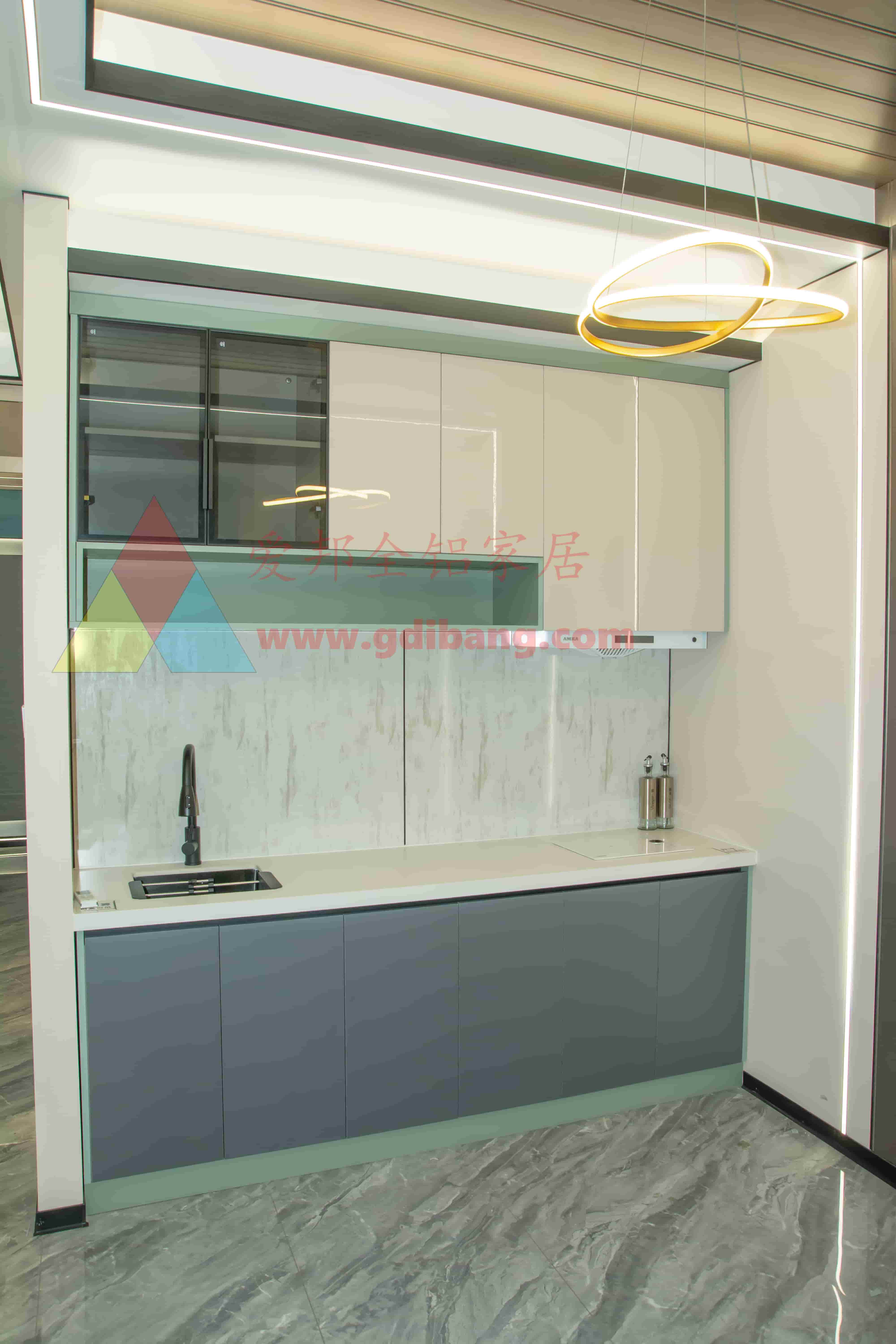 肤感白加肤感灰 铝合金厨柜