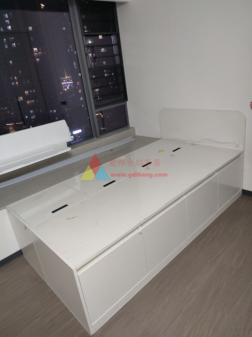 金融城9-1栋06户型  肤感白同色  榻榻米床