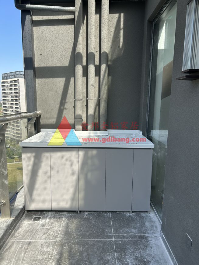 天悦江湾26-4栋02户型  石英石台面  肤感灰同色  阳