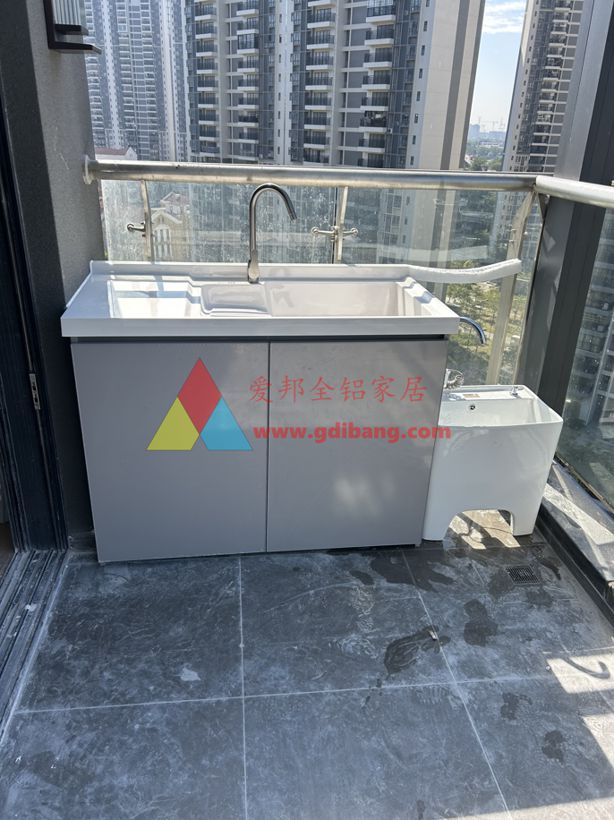 天悦江湾26-4栋02户型  肤感灰同色  阳台洗手池柜