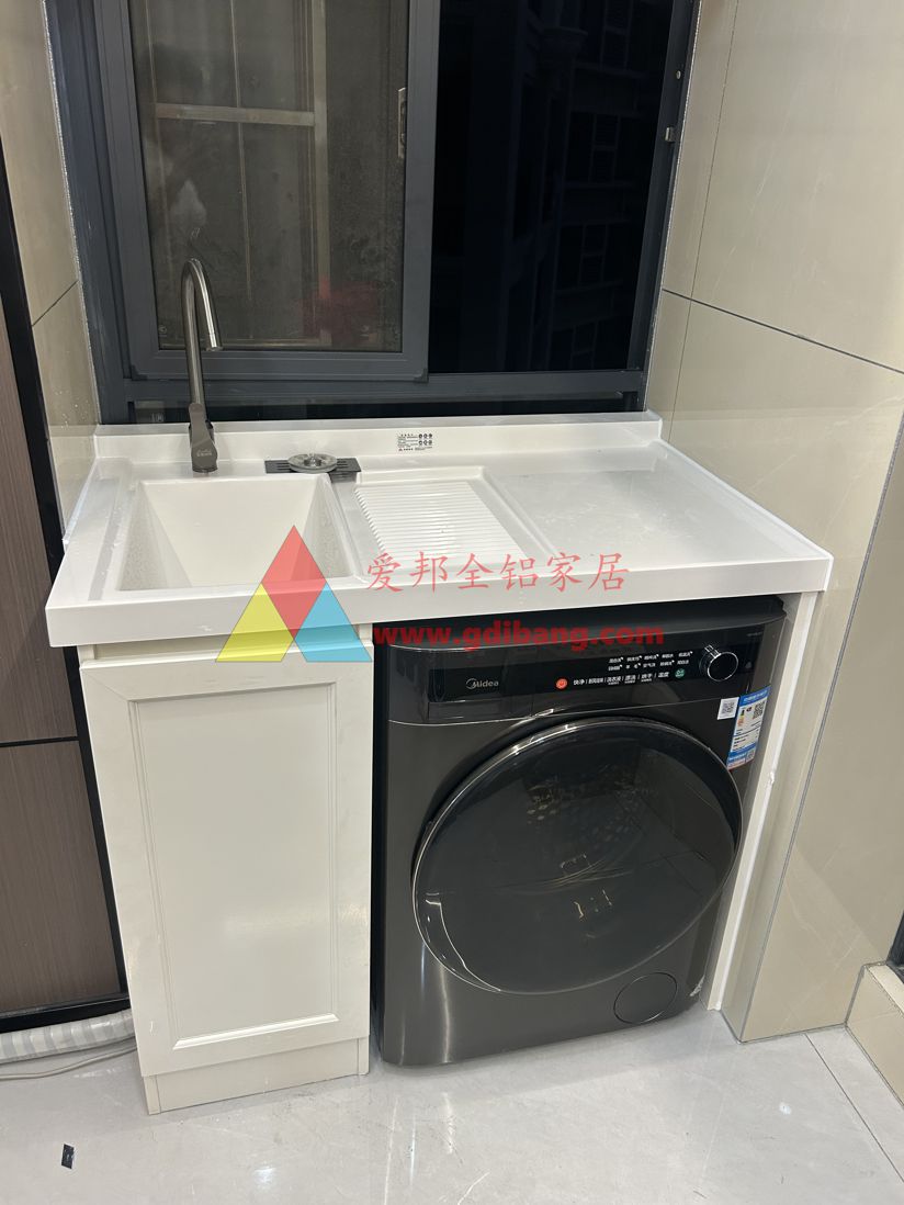 逸涛雅苑b5栋03户型  肤感白同色  美式柜门  阳台洗衣