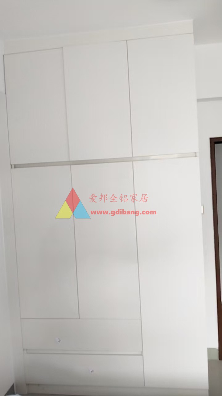 锦绣趣园11栋01户型  房间衣柜  肤感白同色  