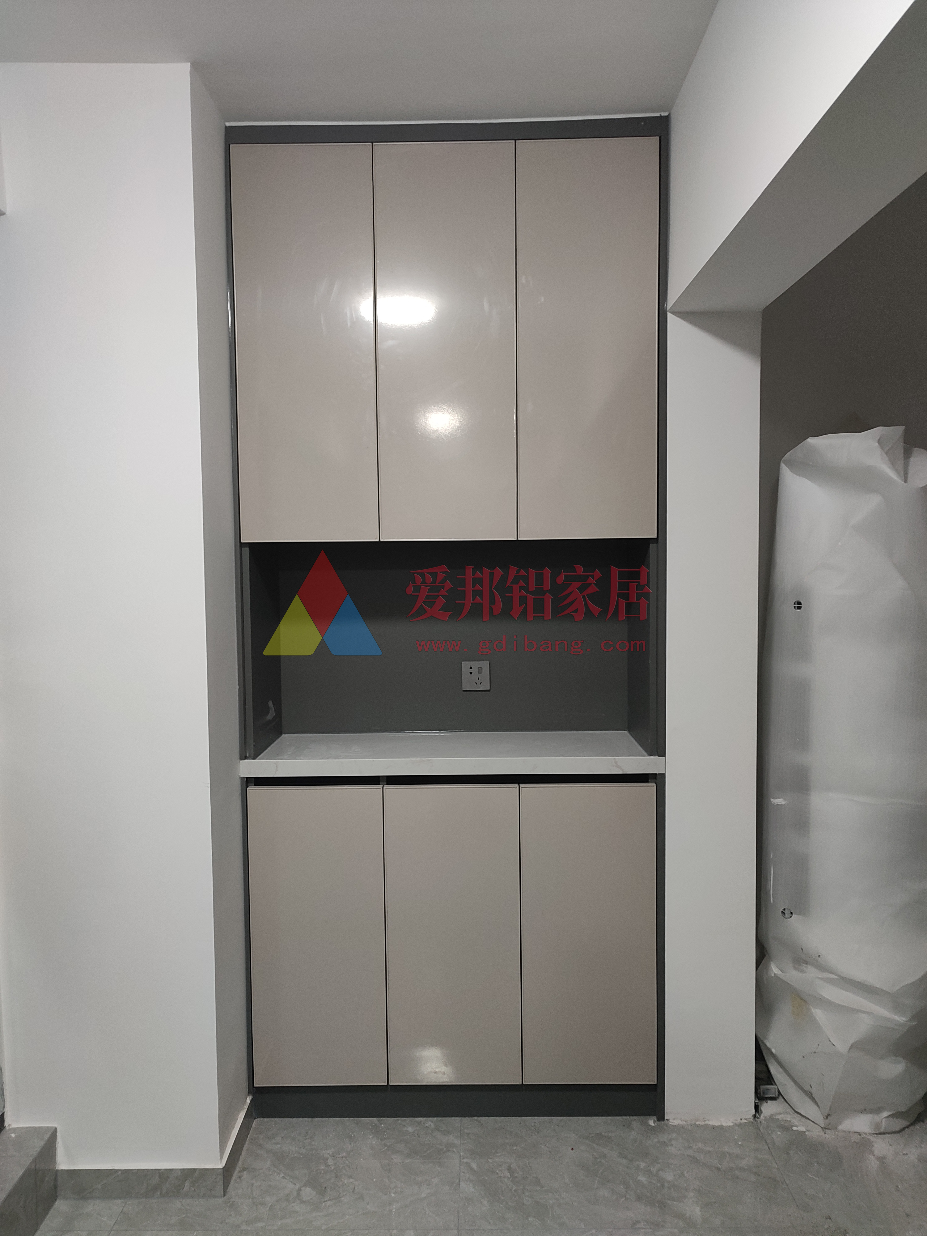 开放格样式  有石头台面【阳台储物柜】