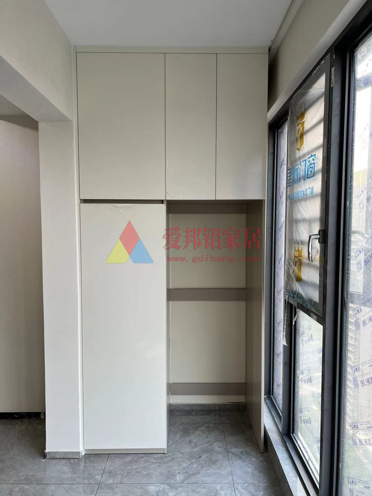 储物式阳台双机柜